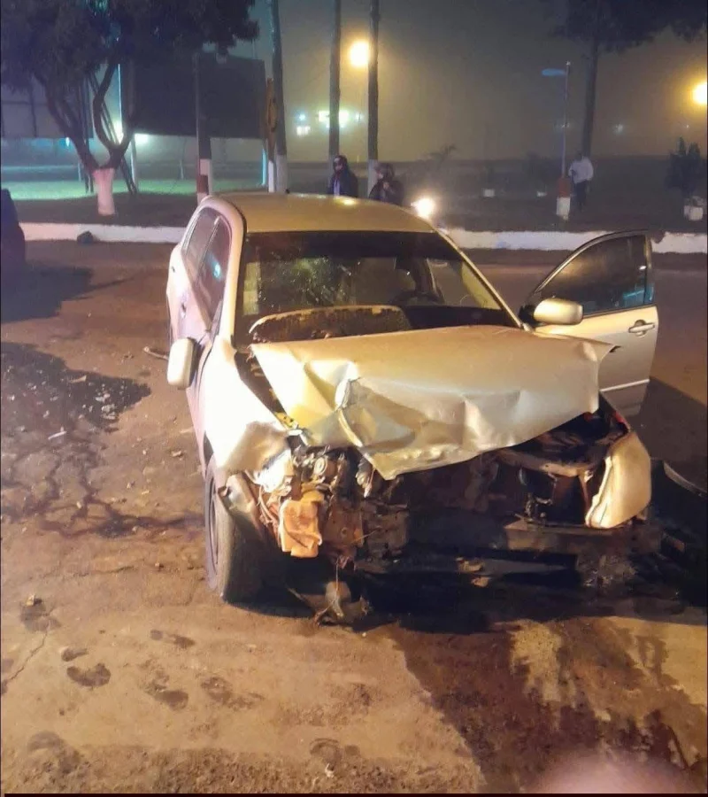 ACCIDENTE DE TRÁNSITO EN LA ROTONDA (CAMPO 9) INVOLUCRANDO A CONDUCTOR DE TAVAPY Y OCUPANTES DE SANTA RITA.