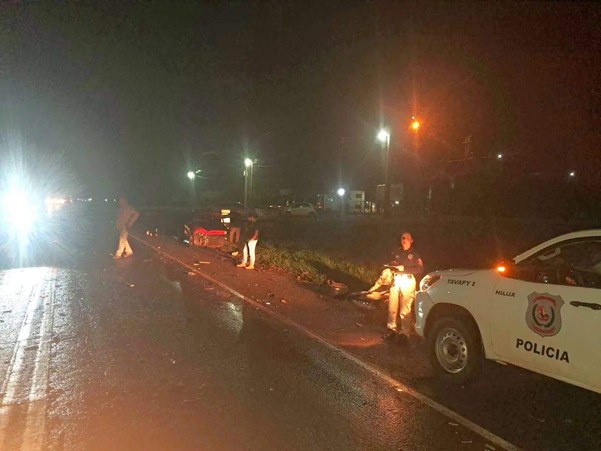 Choque frontal entre camión y camioneta dejó un herido grave